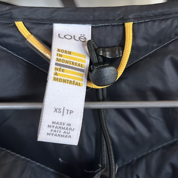 LOLE XS Packable Down Jacket with Hood. Excellent Condition - Picture 6 of 9